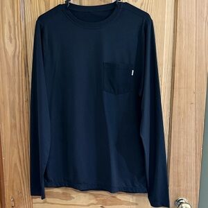 Vuori Men’s Black Long Sleeve Tradewind Performance Tee